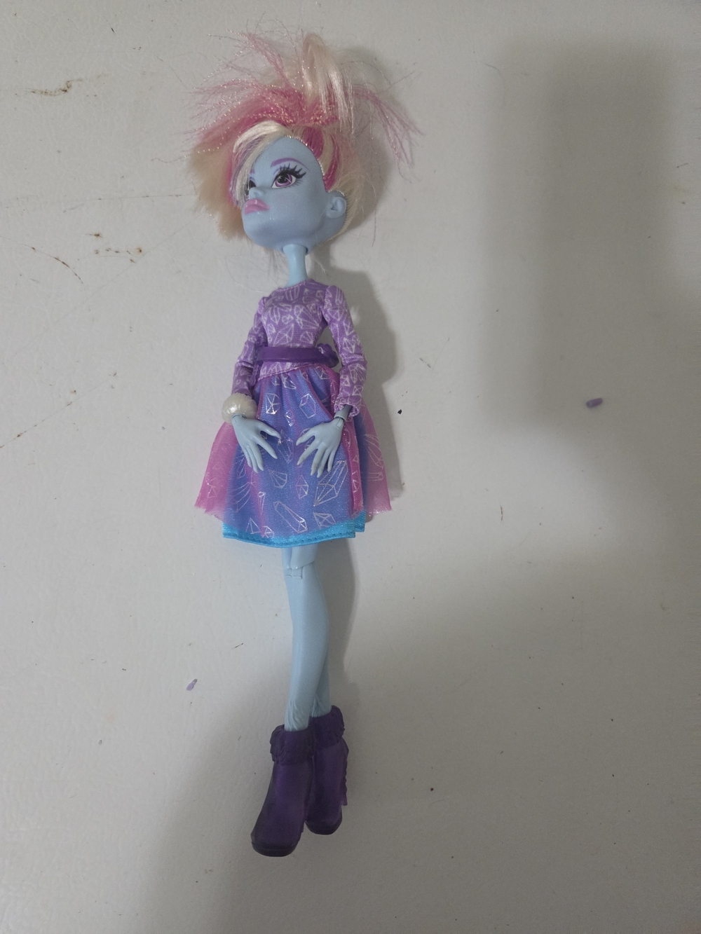Monster High Abbey Bominable Welcome To Monster High Dance The Fright Away. 2010
